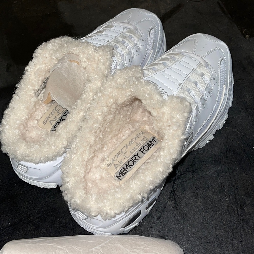 Skechers D lites brand new womens slip on shoe size 7